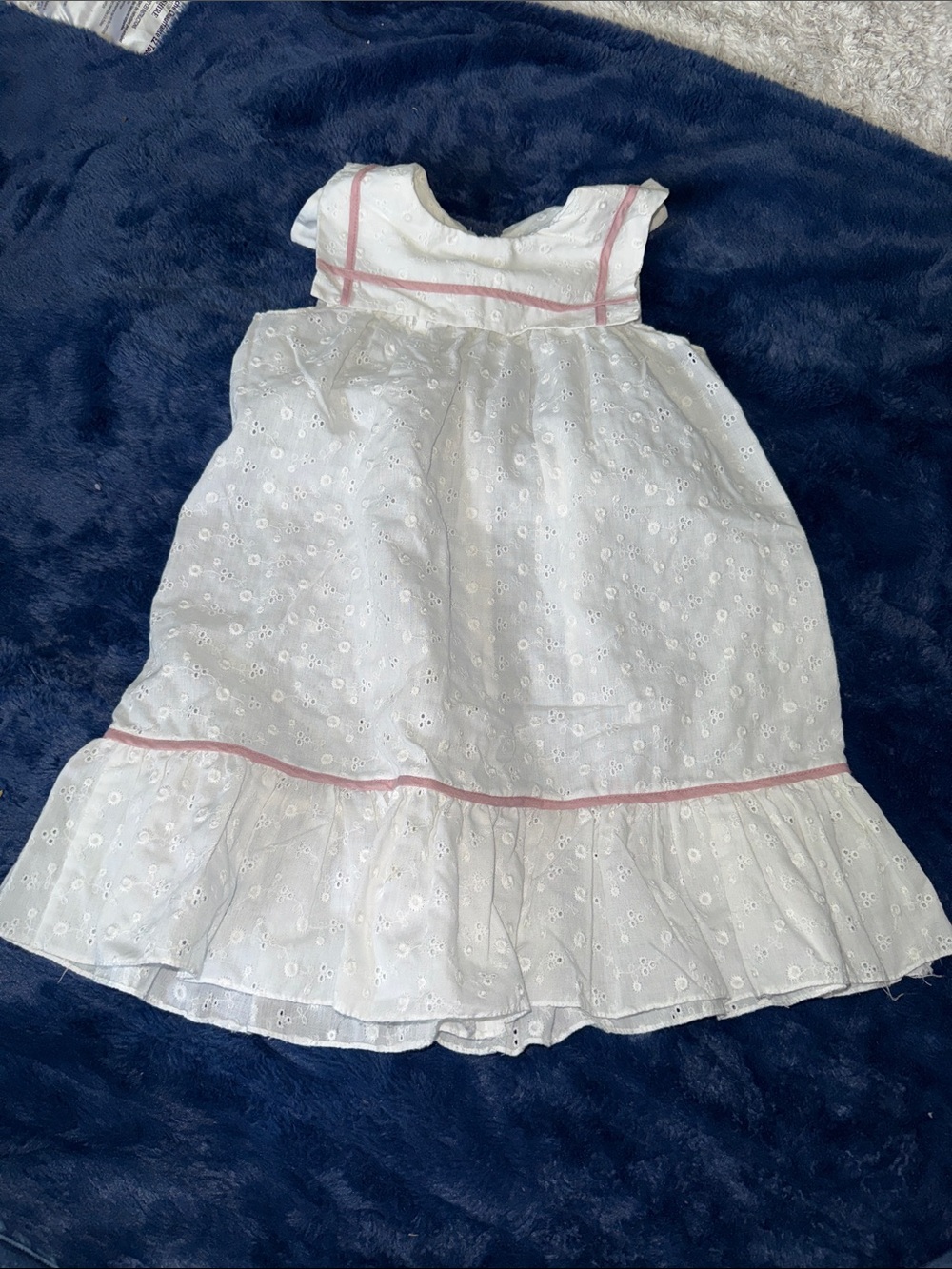 4T Vintage Sweet Flutter sleeves ruffled hem White Eyelet Girls Dress Pink Trim